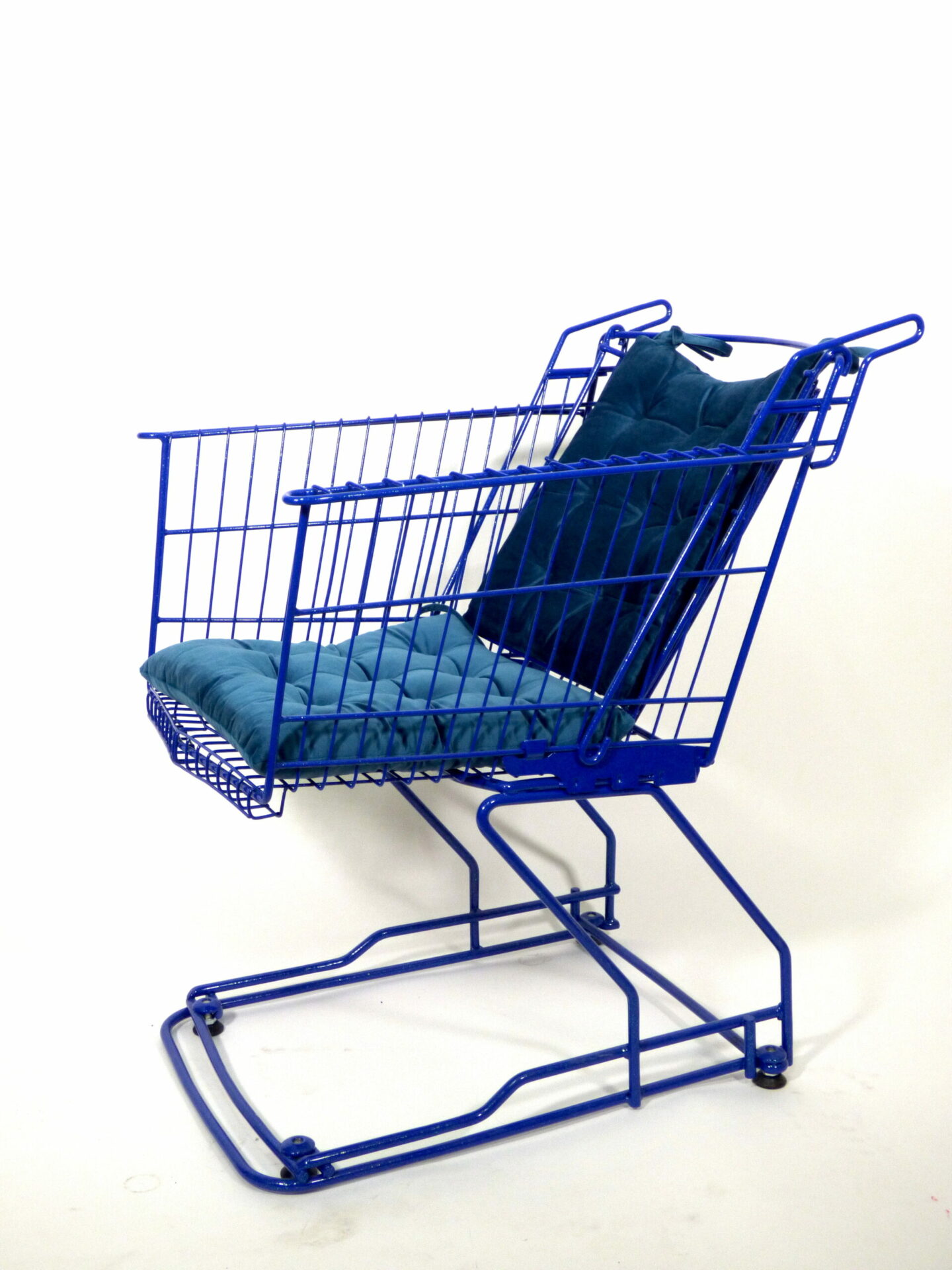 Ein-Kaufs-Sessel (rot und blau)